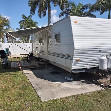 A Comfortable Place To Rest Or Play At Fort Myers Beach Rv Resort Форт Майерс Экстерьер фото